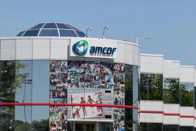 Amcor 庆祝收购 Berry 一周年，详述协同效应进展